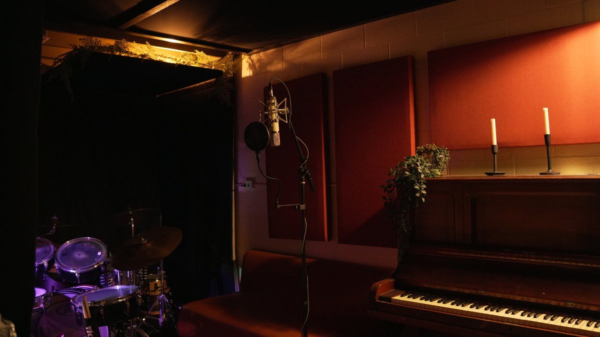 candlelit piano in studio b